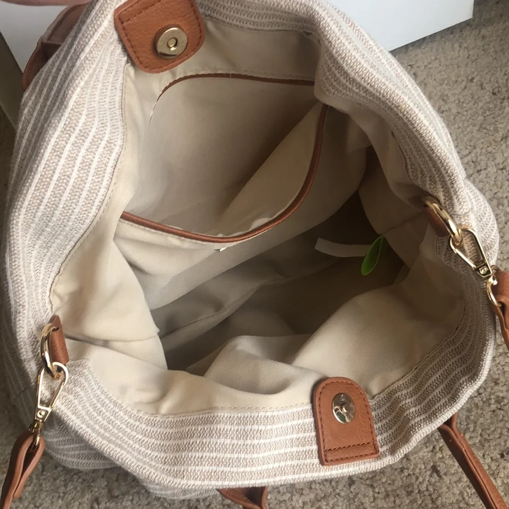 Purse - Picture 2 of 3